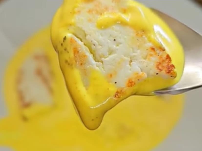 पण शेफ विकास खन्ना यांनी खरंच एक मिनिटात सॉस बनवला त्याचा व्हिडीओ सोशल मीडियावर व्हायरल होतो आहे. हा सॉस तुम्ही चटणी वगैरे काही नसेल तेव्हा पर्याय म्हणून वापरू शकता.