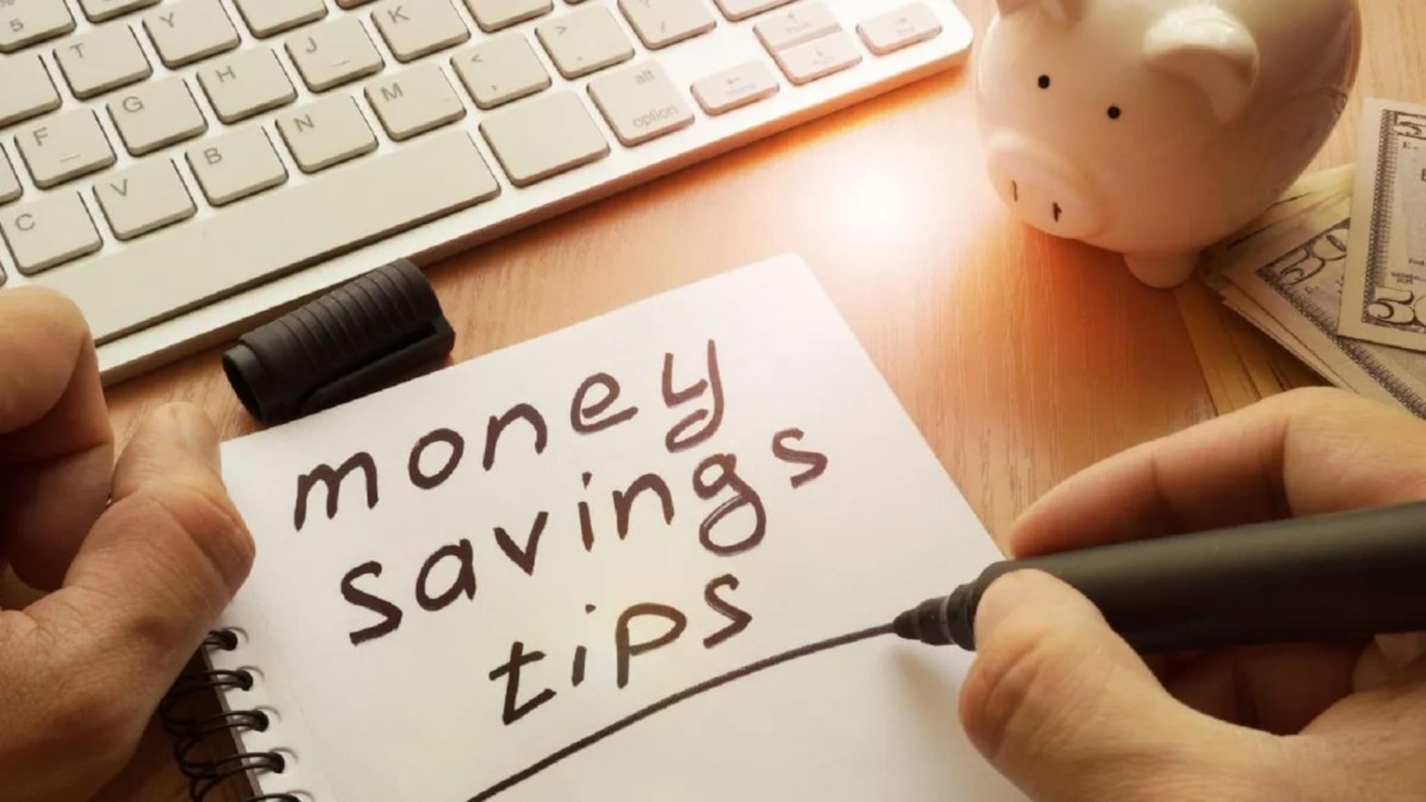 कमी सॅलरी असुनही होईल भरभरुन सेव्हिंग! या 7 सवयी करतील श्रीमंत