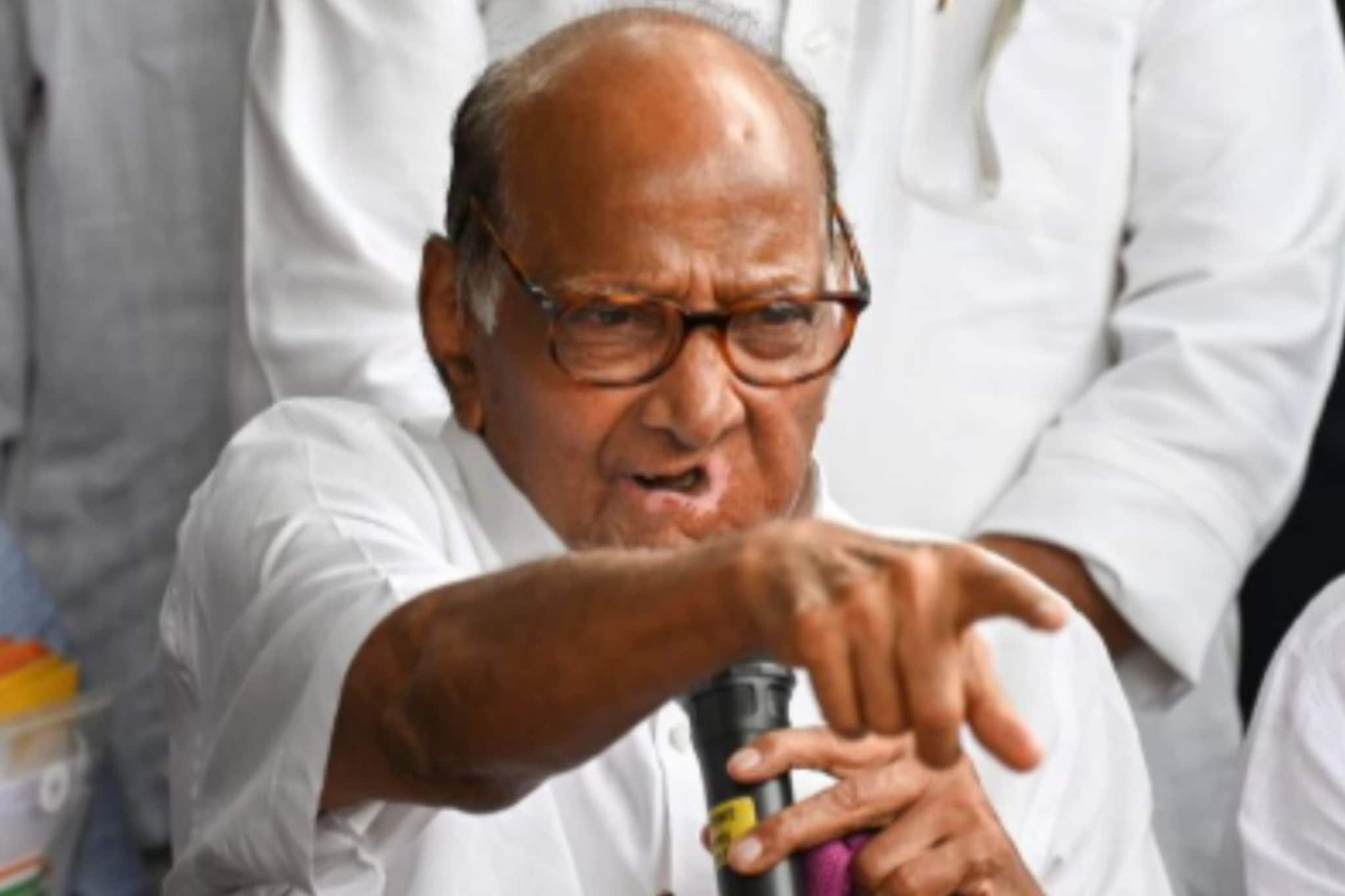 कोणत्या महापालिकेसाठी कोण निरीक्षक? NCP कडून मोठी घोषणा, ७ नेत्यांची नावे जाहीर कोणत्या महापालिकेसाठी कोण निरीक्षक? NCP कडून मोठी घोषणा, ७ नेत्यांची नावे जाहीर