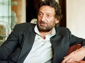 Guess Who : देवानंदचा भाचा, CA ची नोकरी सोडून बॉलिवूडमध्ये एन्ट्री Guess Who : देवानंदचा भाचा, CA ची नोकरी सोडून बॉलिवूडमध्ये एन्ट्री