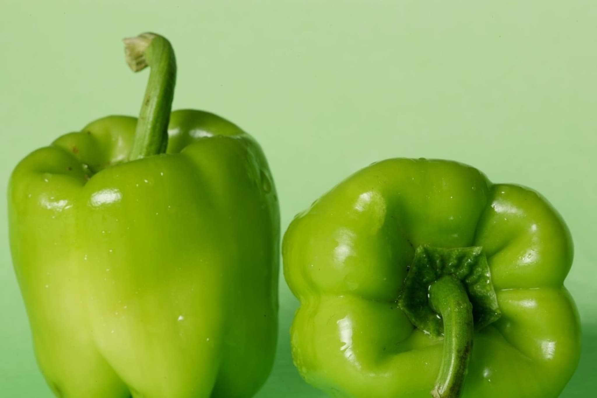 2 प्रकारच्या शिमला मिरची, मेल-फिमेल; शेफने सांगितलं, कोणती कशासाठी वापरायची