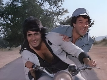 तुमच्या आई-बाबांनी Sholay किती रुपयांत पाहिला? तुमच्या आई-बाबांनी Sholay किती रुपयांत पाहिला?