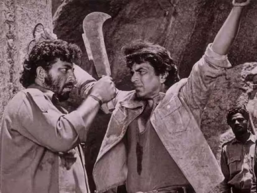  'शोले'चा क्लायमॅक्स 'शोले द फायनल कट'मध्ये बदलण्यात आला आहे. यावेळी, ठाकूर गब्बरला त्याच्या बुटाच्या चिरडणार आहे. गब्बरला या अवस्थेत पाहून प्रेक्षकांना मात्र आनंद होणार आहे.