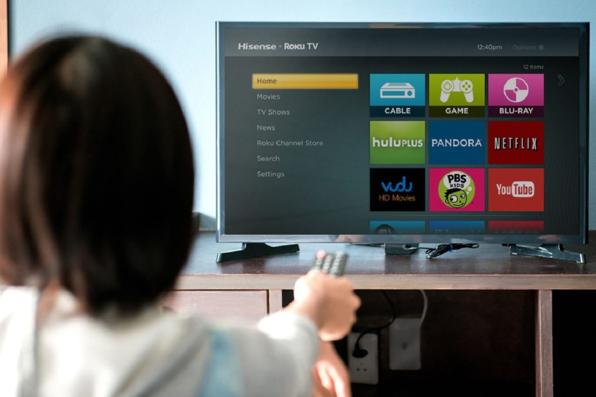 तुमचा Smart TV ही हॅक होऊ शकतो का? हे 5 धोकादायक संकेत दिसल्यास व्हा अलर्ट