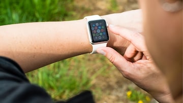 Analog की Digital कोणतं घड्याळ जास्त अचूक? नेहमीच्या धावपळीसाठी कोणतं आहे Best Analog की Digital कोणतं घड्याळ जास्त अचूक? नेहमीच्या धावपळीसाठी कोणतं आहे Best