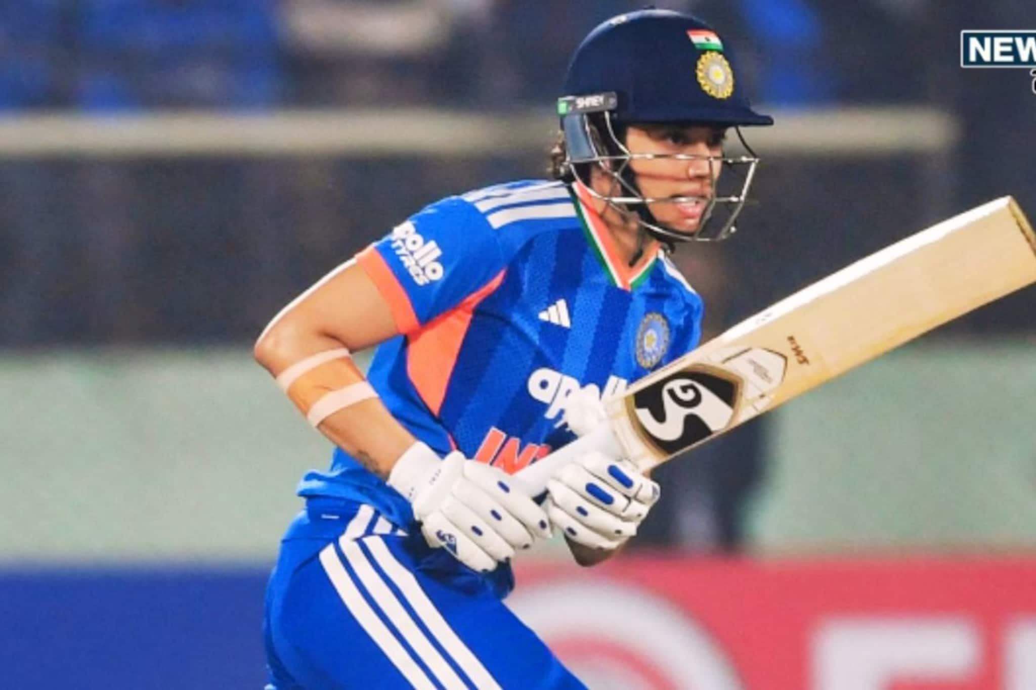 Smriti Mandhana : लग्न मोडलं पण हिंमत हारली नाही! पहिल्याच मॅचमध्ये रचला इतिहास,