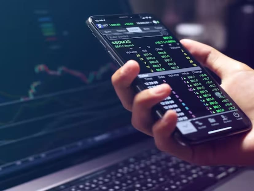 मुंबई: सोमवार 8 डिसेंबर रोजी शेअर बाजार बंद झाल्यानंतर अनेक कंपन्यांनी एक्सचेंजला मोठ्या अपडेट्स दिल्या आहेत. त्यामुळे मंगळवारी बाजार उघडताच या शेअर्समध्ये जोरदार हालचाल दिसण्याची शक्यता आहे. कोणत्या कंपनीत काय घडलं जाणून घ्या... मुंबई: सोमवार 8 डिसेंबर रोजी शेअर बाजार बंद झाल्यानंतर अनेक कंपन्यांनी एक्सचेंजला मोठ्या अपडेट्स दिल्या आहेत. त्यामुळे मंगळवारी बाजार उघडताच या शेअर्समध्ये जोरदार हालचाल दिसण्याची शक्यता आहे. कोणत्या कंपनीत काय घडलं जाणून घ्या...