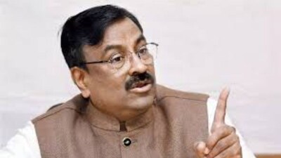 Mungantiwar's Fury: BJP Leader Grills Own Govt in Assembly