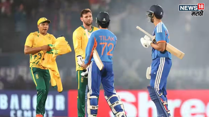 दक्षिण आफ्रिकेविरुद्ध तिसऱ्या T20I मॅचमध्ये मोठा विजय मिळवल्यानंतर टीम इंडियाचा कॅप्टन सूर्यकुमार यादवने पोस्ट मॅच प्रेझेंटेशनमध्ये बोलताना आपल्या टीमच्या कमबॅकबद्दल आणि त्याच्या स्वतःच्या बॅटिंग फॉर्मबद्दल महत्त्वाचं विधान केलंय. दक्षिण आफ्रिकेविरुद्ध तिसऱ्या T20I मॅचमध्ये मोठा विजय मिळवल्यानंतर टीम इंडियाचा कॅप्टन सूर्यकुमार यादवने पोस्ट मॅच प्रेझेंटेशनमध्ये बोलताना आपल्या टीमच्या कमबॅकबद्दल आणि त्याच्या स्वतःच्या बॅटिंग फॉर्मबद्दल महत्त्वाचं विधान केलंय.