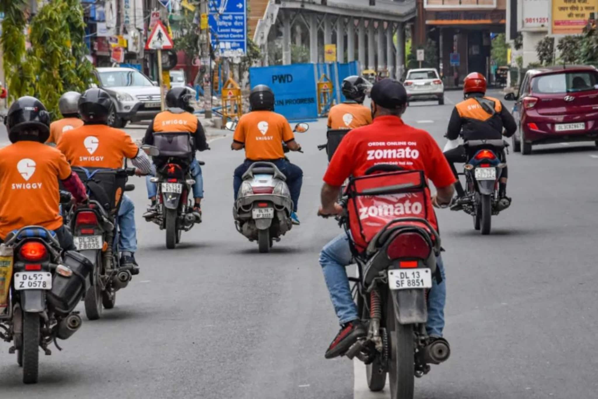 नववर्षाच्या सेलिब्रेशनला ब्रेक! झोमॅटो, अ‍ॅमेझॉनची डिलिव्हरी ठप्प; शहरात गोंधळ