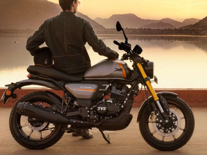 तर, TVS Ronin Agonda Edition ही एक बेस व्हेरियंटवर तयार करण्यात आली आहे. त्यामुळे या बाइकमध्ये सिंगल-चॅनल एबीएस आणि ब्लुटूथ कनेक्टिविटीसह एलसीडी डिस्प्ले दिला आहे. 