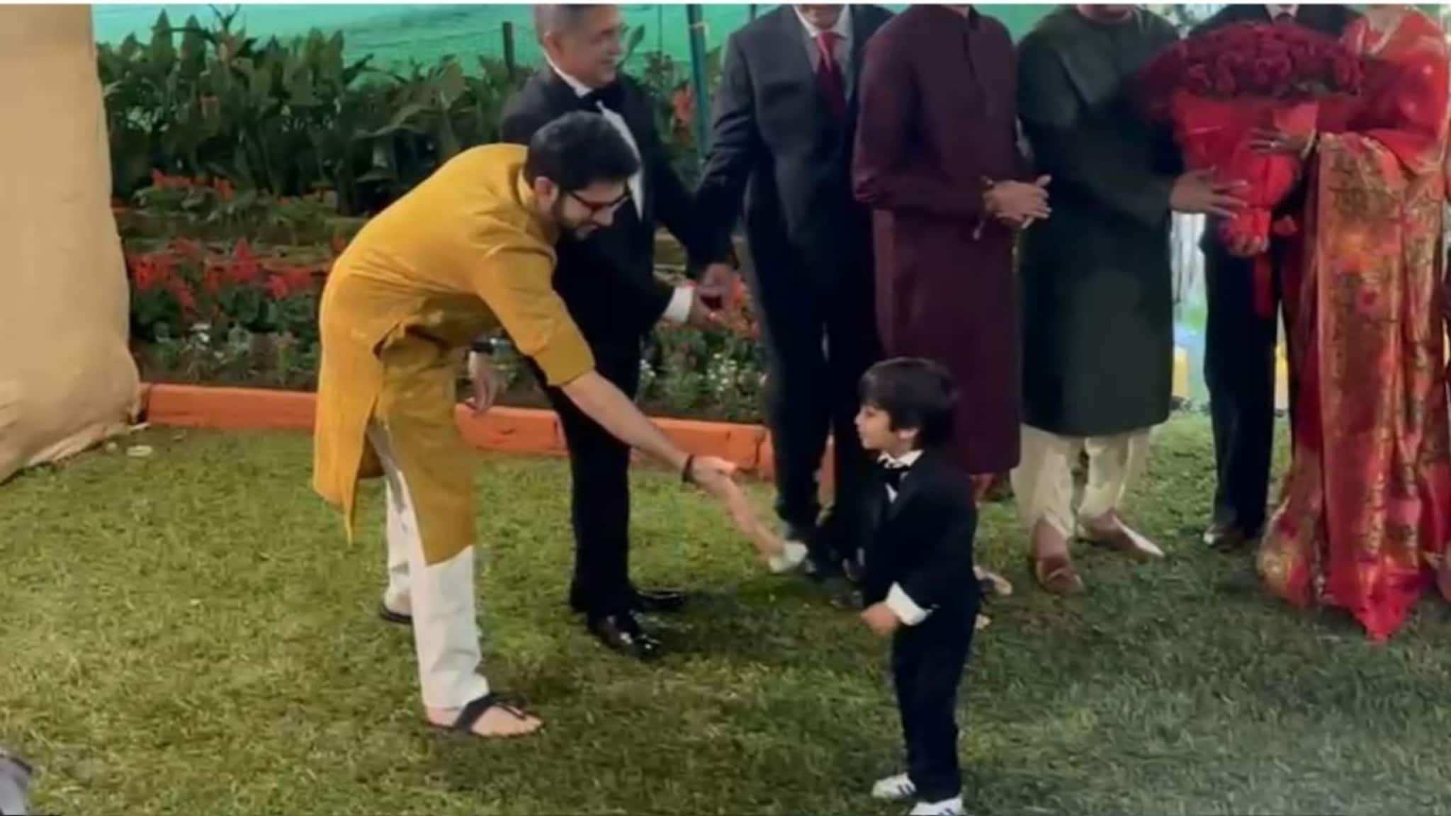 Aaditya Thackeray: काका आदित्य ठाकरे आणि पुतण्या किआन पहिल्यांदाच कॅमेऱ्यात कैद, PHOTOS समोर