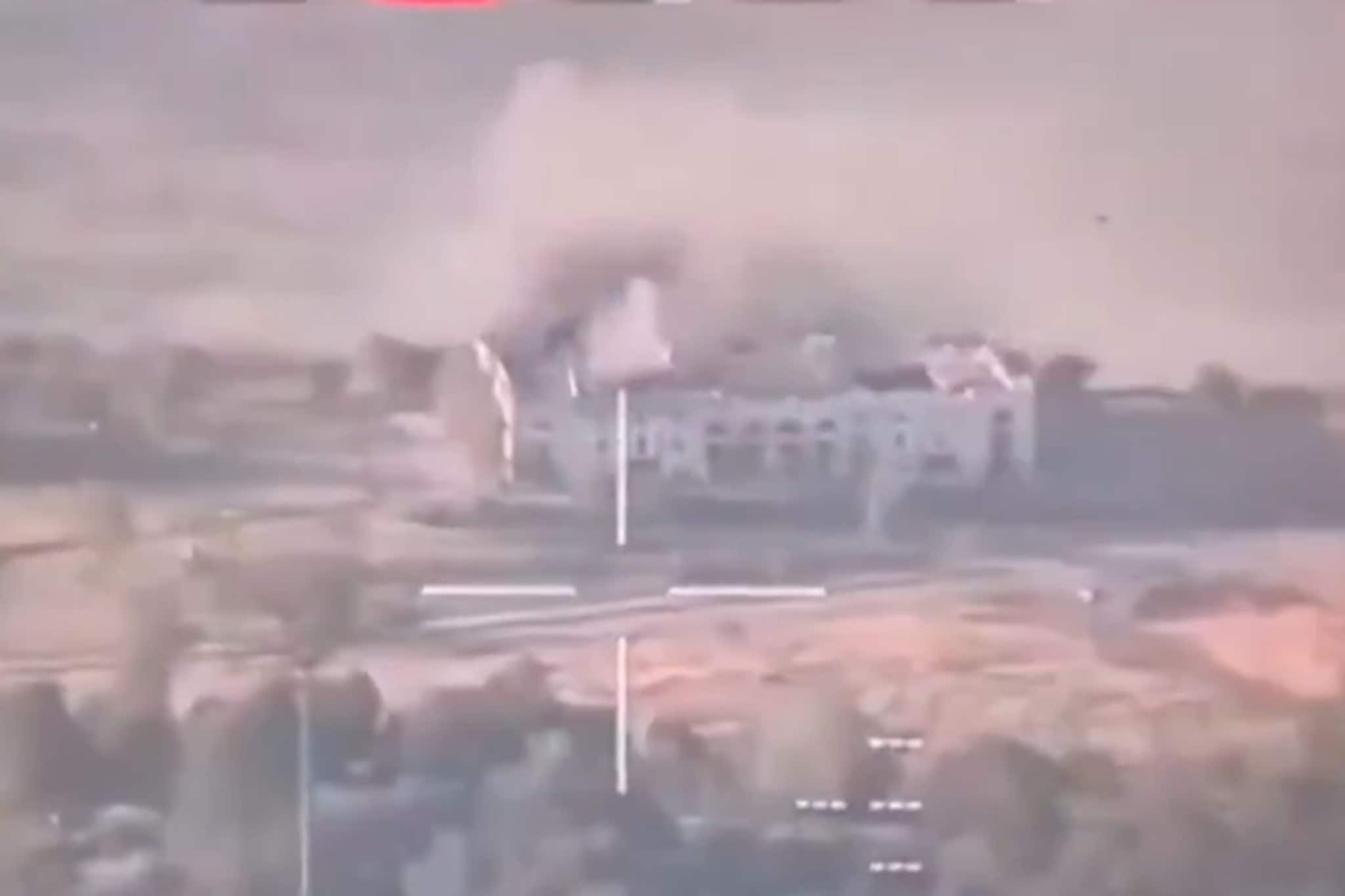 प्राचीन मंदिराचा वाद पुन्हा भडकला; 1,25,000 नागरिक घर सोडून पाळाले