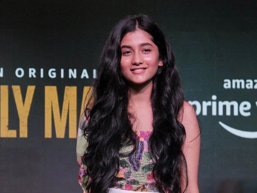  'द फॅमिली मॅन 3' रिलीज झाल्यानंतर मीडियासोबत बोलताना अश्लेषा ठाकुर म्हणाली होती,"माझ्या ऑफिशिअल अकाऊंटवर मला लग्नासाठी मागणी घालणारे अनेक मेसेज येत आहेत. यातील काही मेसेज खूप प्रेमळ असून काही खूपच भयावह आहेत".