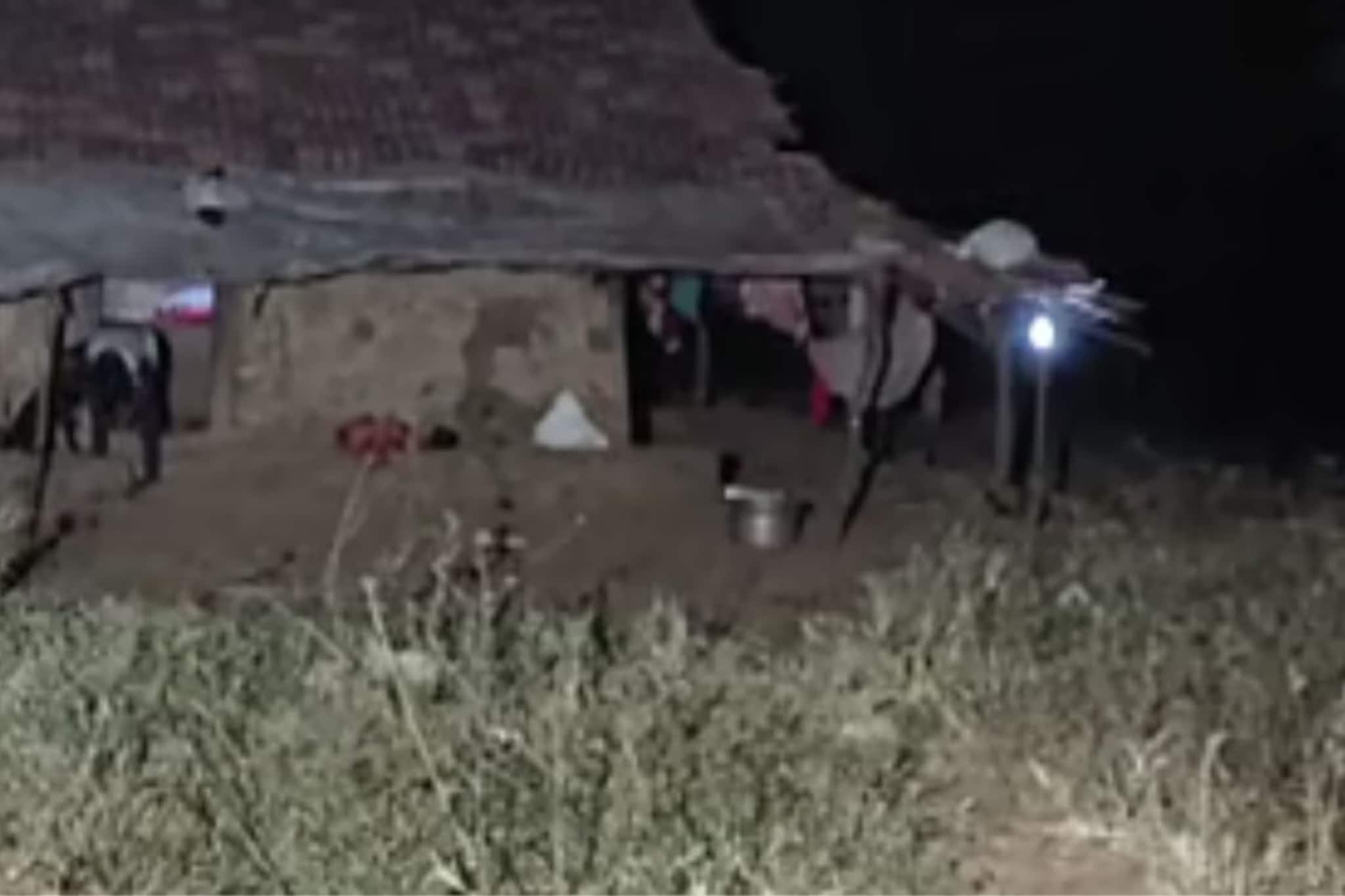 त्र्यंबकेश्वर मुलं विक्री प्रकरणात ट्विस्ट, कागदपत्रे न्यूज 18 लोकमतच्या हाती त्र्यंबकेश्वर मुलं विक्री प्रकरणात ट्विस्ट, कागदपत्रे न्यूज 18 लोकमतच्या हाती