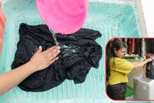 Tricks And Tips : काळे कपडे धुतल्यानंतर पांढरे पडतात? 'या' पद्धतीने धुवा, कपडे राहतील नव्यासारखे चमकदार