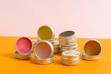 Lip Balm : थंडीत राहतील ओठ गुलाबी आणि मऊ, जाणून घ्या घरी लिप बाम बनवण्याची कृती