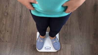 30 के बाद पेट की चर्बी क्यों बढ़ती है? जानें मांसपेशियां, हार्मोन और मेटाबॉलिज्म का असर.