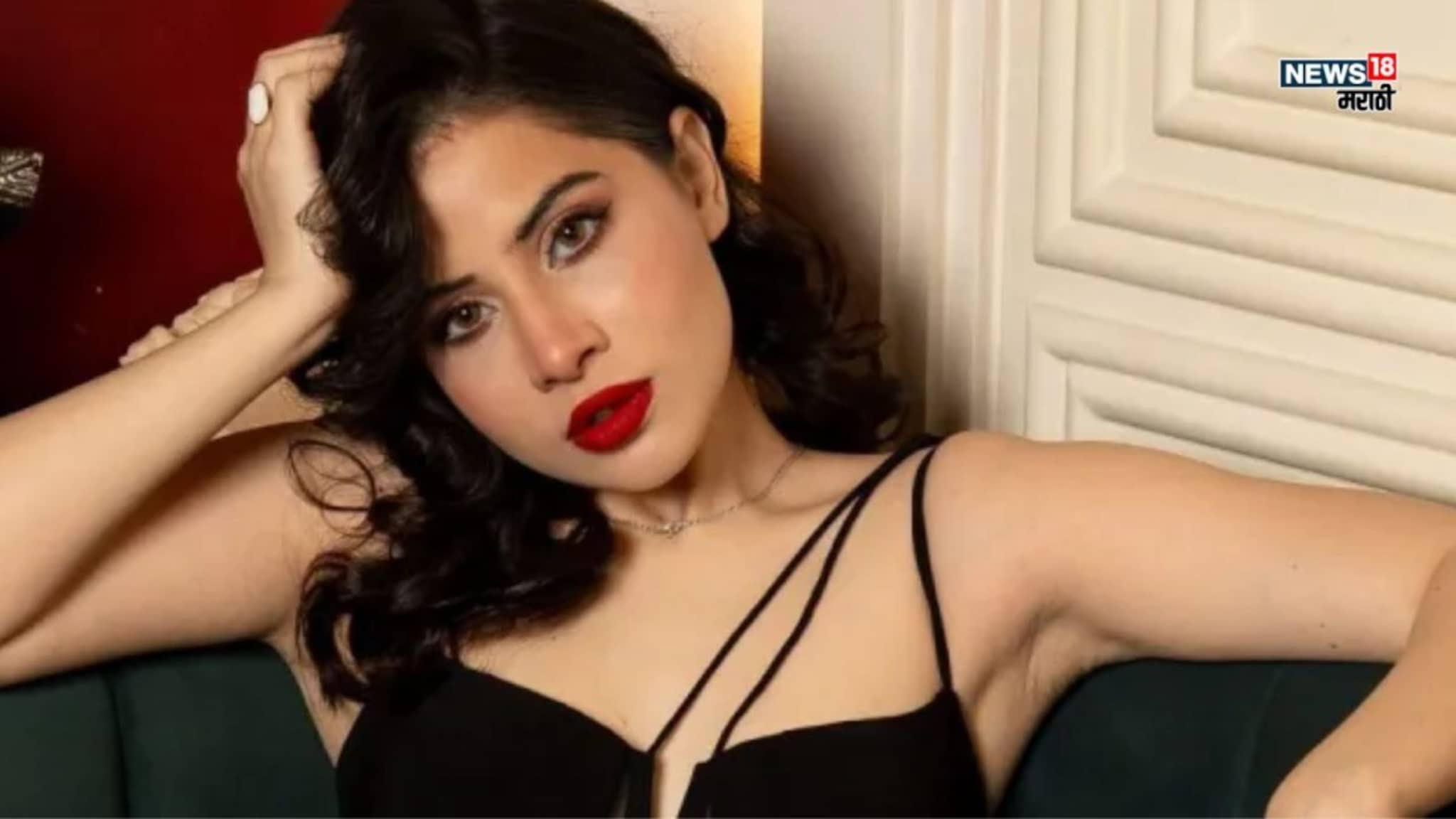 '10 मिनिटं ते लोक', उर्फी जावेदच्या घरी मध्यरात्री 2 तरुणांचा भयंकर प्रकार, पोलीस आले तरी...