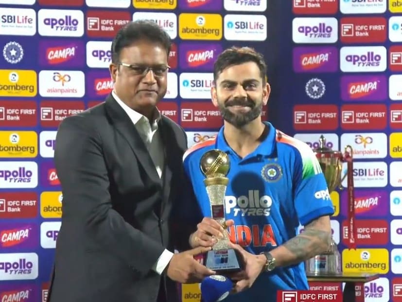 विजयानंतर विराट कोहलीला प्लेअर ऑफ द सिरिजचा पुरस्कार देण्यात आला होता.कारण या मालिकेत विराट कोहलीच्या बॅटीतून दोन शतक आणि एक नाबाद अर्धशतक आलं होतं. या त्याच्या कामगिरीवर त्याला प्लेअर ऑफ द सिरिजचा पुरस्कार देण्यात आला होता. 