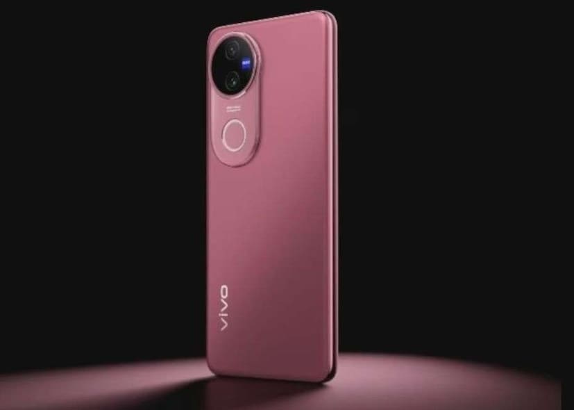 याशिवाय, Kotak, HDFC  आणि Axis Bank क्रेडिट कार्ड वापरून केलेल्या पेमेंटवर ₹1,000 ची अतिरिक्त बँक सूट उपलब्ध आहे. तुमच्याकडे जुना स्मार्टफोन असेल, तर तुम्ही ₹25,550 पर्यंत एक्सचेंज ऑफर देखील मिळवू शकता. ईएमआय ऑप्शनसह, हा फोन दरमहा ₹1,309 च्या सोप्या हप्त्यांमध्ये देखील खरेदी करता येईल.