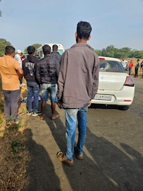 कुठे गाडी उलटी धावली तर कुठे ठोकली, घातवार ठरला शनिवार! मुंबई-पुण्यात 3 अपघात कुठे गाडी उलटी धावली तर कुठे ठोकली, घातवार ठरला शनिवार! मुंबई-पुण्यात 3 अपघात