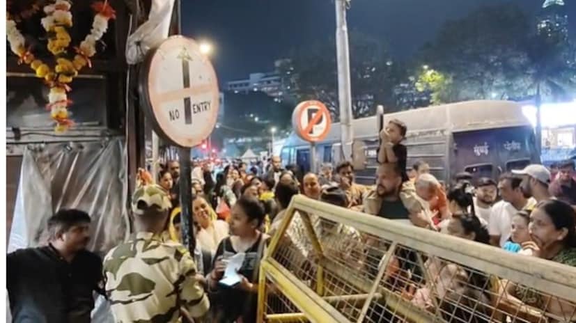 मंदिर प्रशासनाने भाविकांना अफवांवर विश्वास न ठेवण्याचे आवाहन केले असून पोलिसांच्या सूचनांचे पालन करण्याची विनंती केली आहे. पोलिसांकडून सीसीटीव्ही फुटेज तपासण्याचे कामही सुरू असून ही बॅग कोणी आणि कधी ठेवली, याचा शोध घेतला जात आहे.