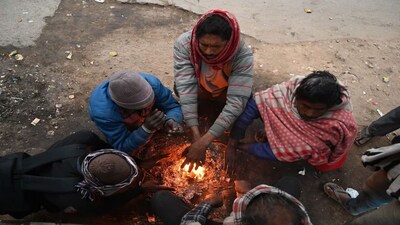 North India gripped by cold, fog alert till Jan 1; Maharashtra to feel chill