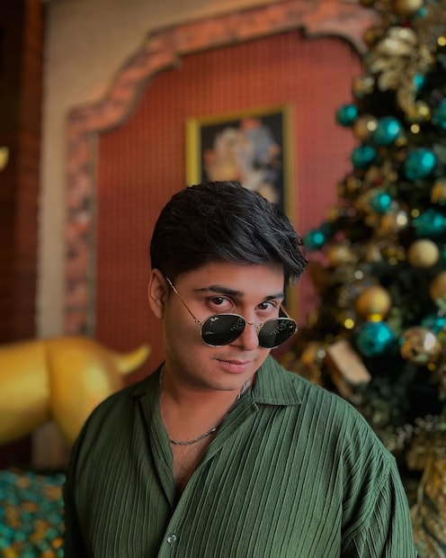 तो पुढे म्हणाला, 