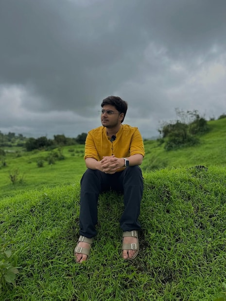 अभिनय जेव्हा सिनेसृष्टीत आला, तेव्हा त्याला आलेल्या वाईट अनुभवांबद्दल प्रिया बेर्डे यांनी खुलासा केला. प्रिया बेर्डे म्हणाल्या, 