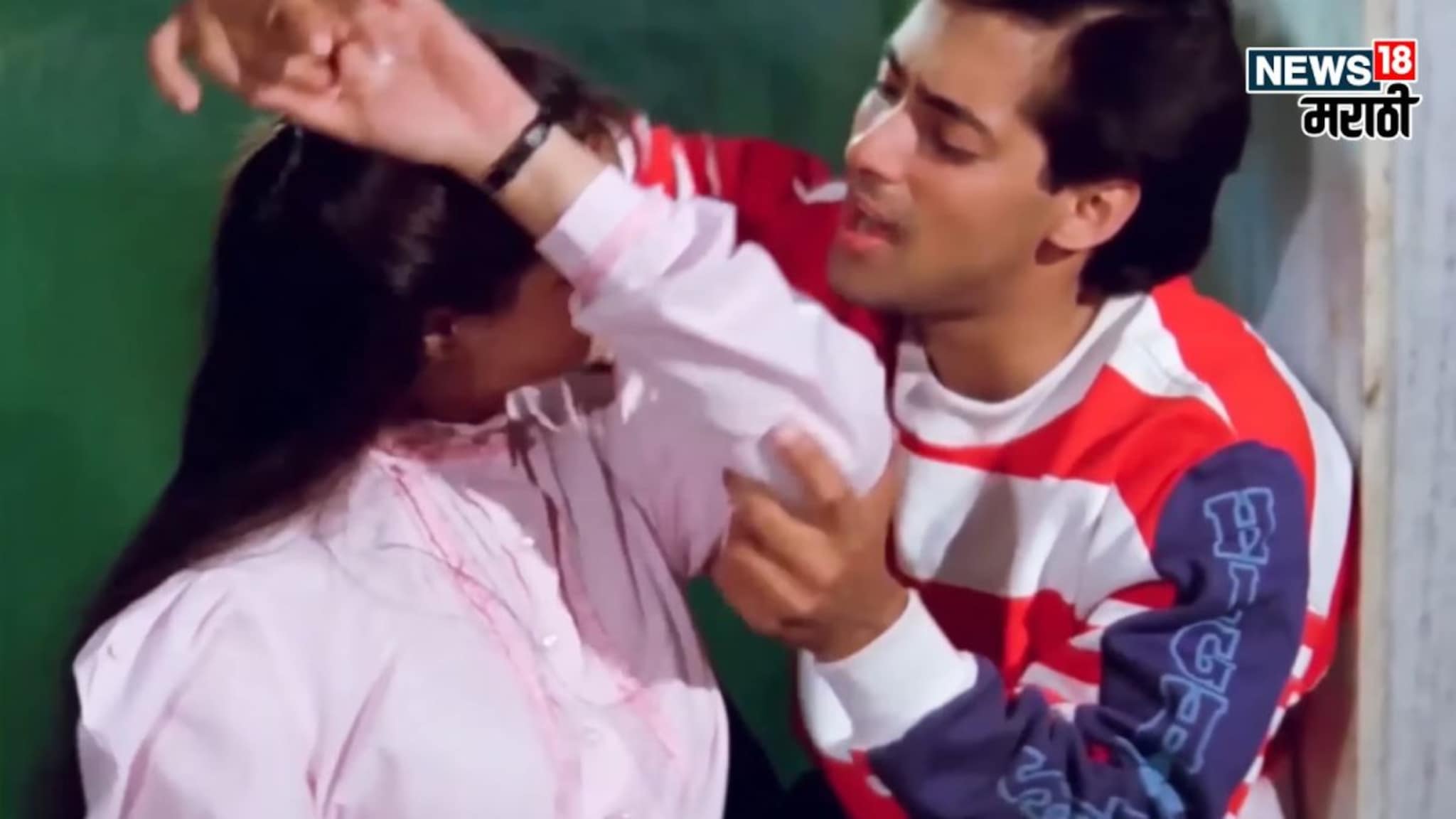 वयाच्या 15व्या वर्षी डेब्यू, क्रिकेटरसोबत ब्रेकअप, 3 विवाहित पुरूषांसोबत अफेअर; आता वयाच्या पन्नाशीत सिंगल आहे अभिनेत्री