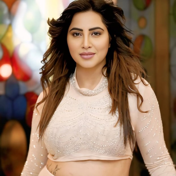 जर सूत्रांनी दिलेली माहिती खरी असेल, तर लवकरच अर्शी खान आणि आफताब आलम यांच्याकडून त्यांच्या लग्नाची अधिकृत घोषणा होण्याची शक्यता आहे. या जोडप्याच्या नात्याबद्दल आणि लग्नाबद्दल चाहत्यांना मोठी उत्सुकता लागून राहिली आहे.