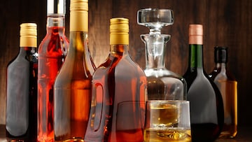 दारूचा पेग 30, 60 किंवा 90 ml चाच का असतो? मद्यप्रेमींनाही माहित नसेल कारण दारूचा पेग 30, 60 किंवा 90 ml चाच का असतो? मद्यप्रेमींनाही माहित नसेल कारण