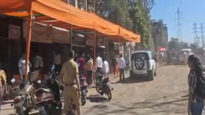 Ambernath Election Chaos: BJP-Shiv Sena Clash Over Money Allegations, Police Lathi-charge