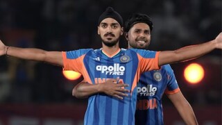 'मी माफी मागतो...', विजयानंतर अर्शदीप कॅमेरासमोर कुणाला म्हणाला Sorry? 'मी माफी मागतो...', विजयानंतर अर्शदीप कॅमेरासमोर कुणाला म्हणाला Sorry?