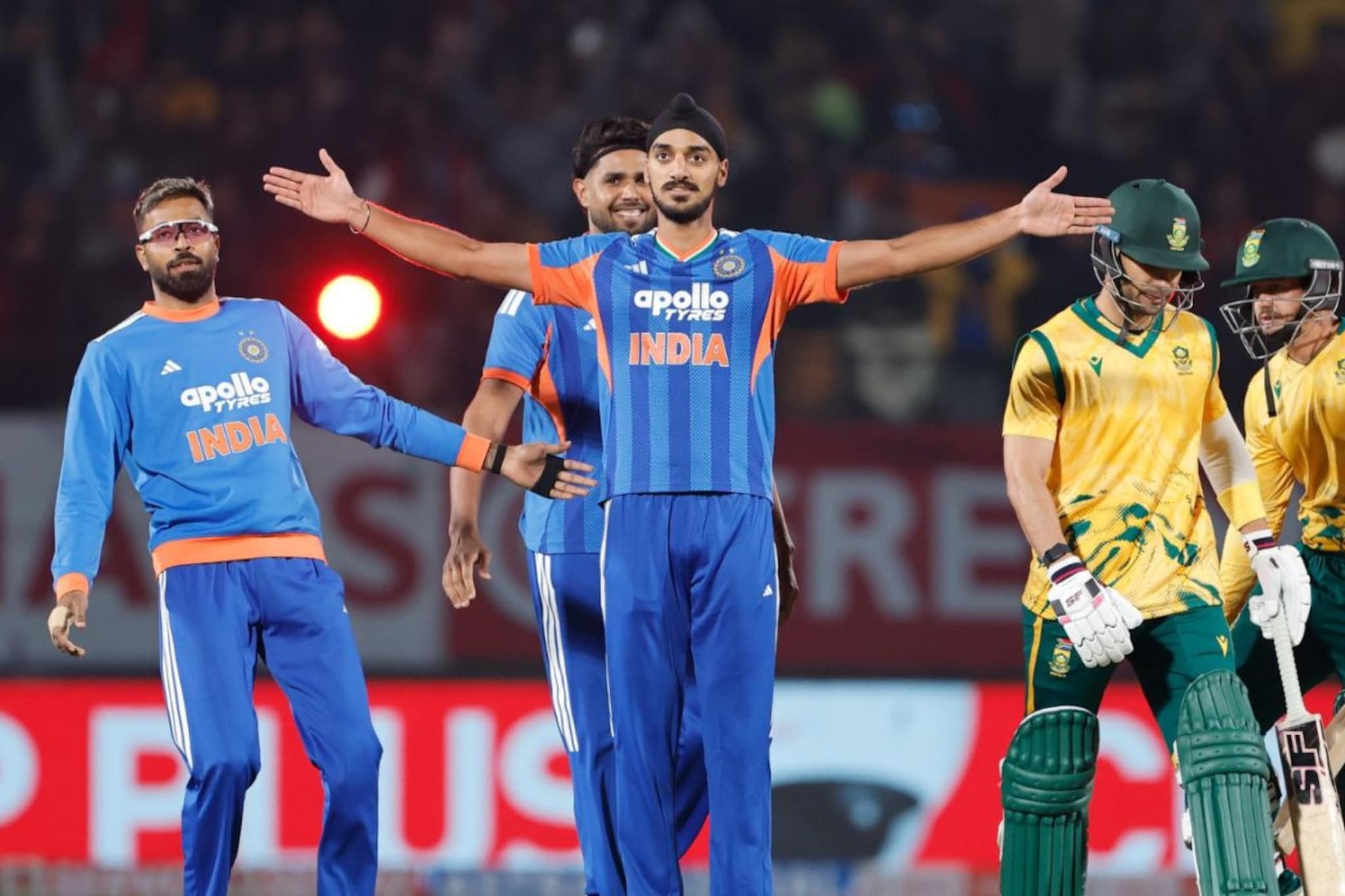 'ही विकेट अर्शदीपची नाही...', चौथ्या बॉलला हेन्ड्रिक्स आऊट, गावसकर काय म्हणाले? 'ही विकेट अर्शदीपची नाही...', चौथ्या बॉलला हेन्ड्रिक्स आऊट, गावसकर काय म्हणाले?