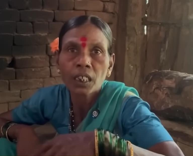 निलेश सांबरे यांच्या मदतीने अस्मिताने केवळ ग्रॅज्युएशन पूर्ण केले नाही, तर पोलीस भरतीसाठी जिद्दीने तयारी केली. तिच्या कुटुंबाने आणि तिने स्वतः कबूल केले आहे की, तिच्या या यशात जिजाऊ संस्थेचा आणि निलेश सांबरे यांचा मोठा वाटा आहे.