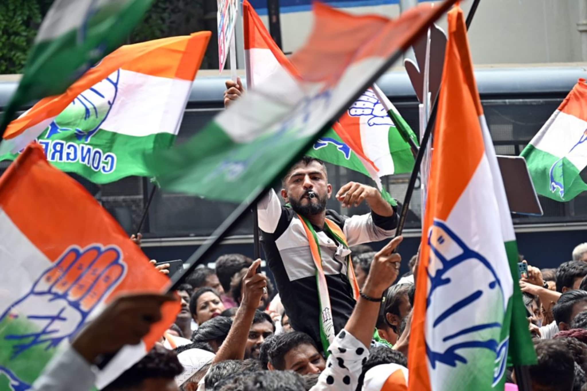 भाजपची त्सुनामी, पण काँग्रेसने फाईट दिली... कोणत्या 35 जागांवर पंजाचा धुरळा?