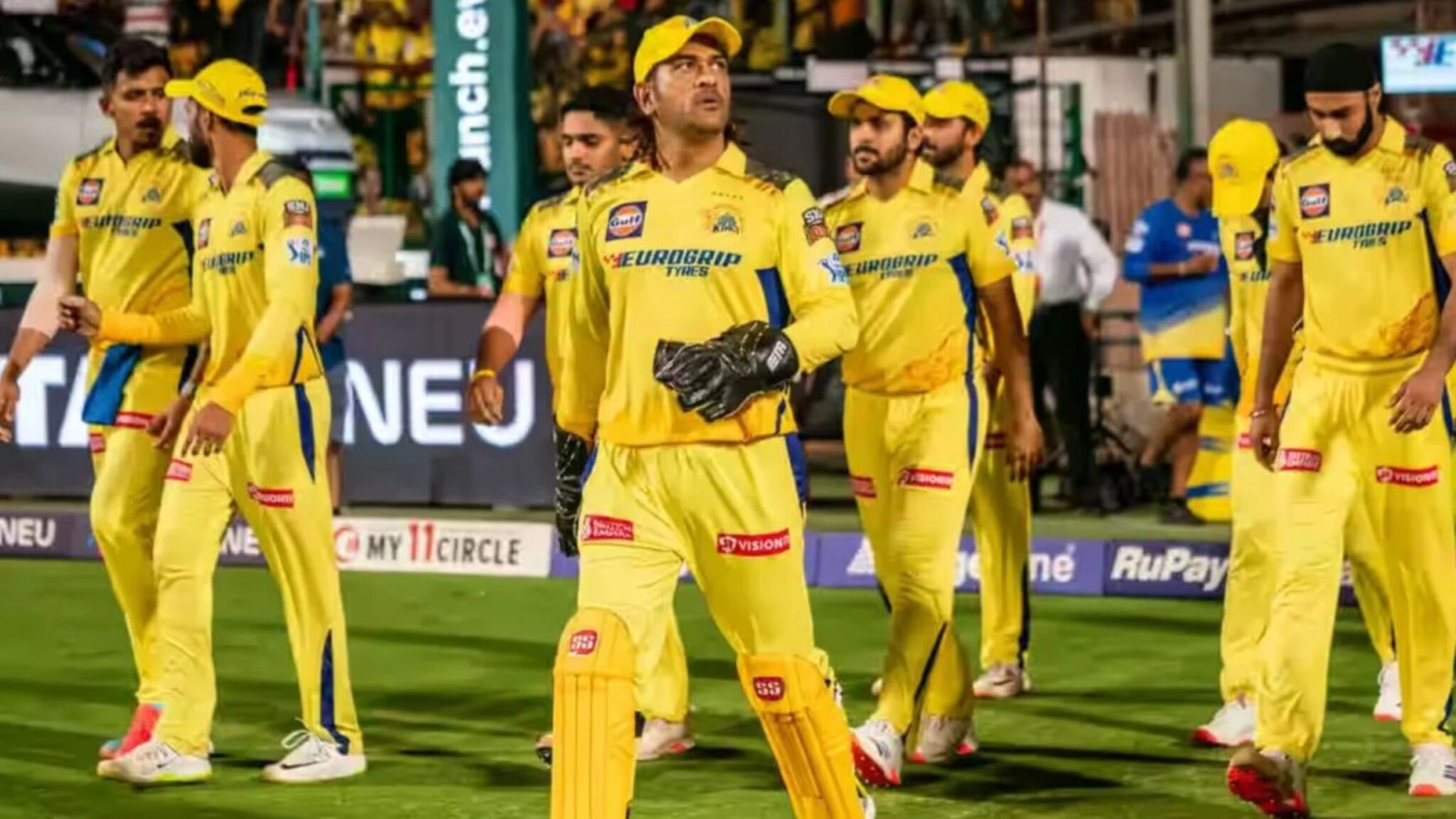 IPL 2026 : ज्यांचा कुणी नाही त्यांचा धोनी, टीम इंडियातने बाहेर केलेल्या खेळाडूंना CSK ने दिली संधी