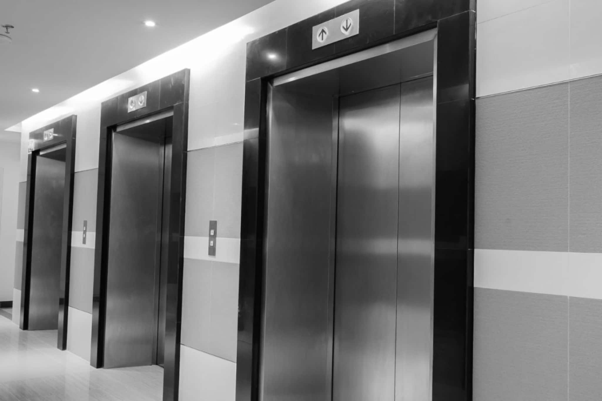 लिफ्ट कधी खाली कोसळत का नाही? नक्की यामागे सायन्स कसं काम करतं?