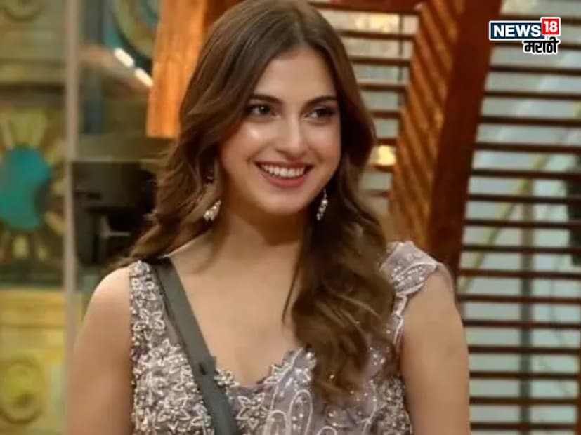 फरहानाला लहानपणापासूनच चित्रपट इंडस्ट्री आणि मॉडेलिंगमध्ये आवड होती. हीच आवड तिला मुंबईत घेऊन आली. तिचा पहिला पे चेक केवळ ५०० रुपयांचा होता. इतक्या कमी पैशात तिने स्वप्न पाहणे सोडले नाही.