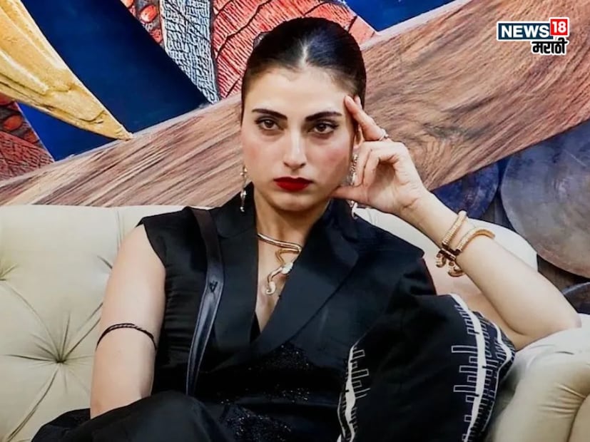 फरहाना जेव्हा अभिनयाच्या जगात काम करत असल्याचे तिच्या नातेवाईकांना कळले, तेव्हा त्यांनी याला जोरदार विरोध केला. त्यांनी थेट फरहानासमोर अट ठेवली की, एकतर तिने फिल्म इंडस्ट्री सोडावी, नाहीतर आईसोबत शहर सोडून जावे!