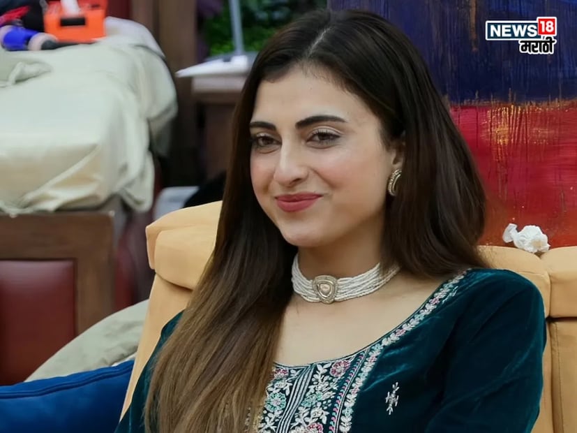 वाढती प्रसिद्धी, लोकप्रियता आणि तिच्याकडे येणाऱ्या नवीन प्रोजेक्ट्समुळे, तिची अंदाजे एकूण संपत्ती सुमारे १.५-३ कोटींच्या घरात असल्याचे मानले जाते, असे अनेक अहवालांमध्ये सांगितले आहे. 