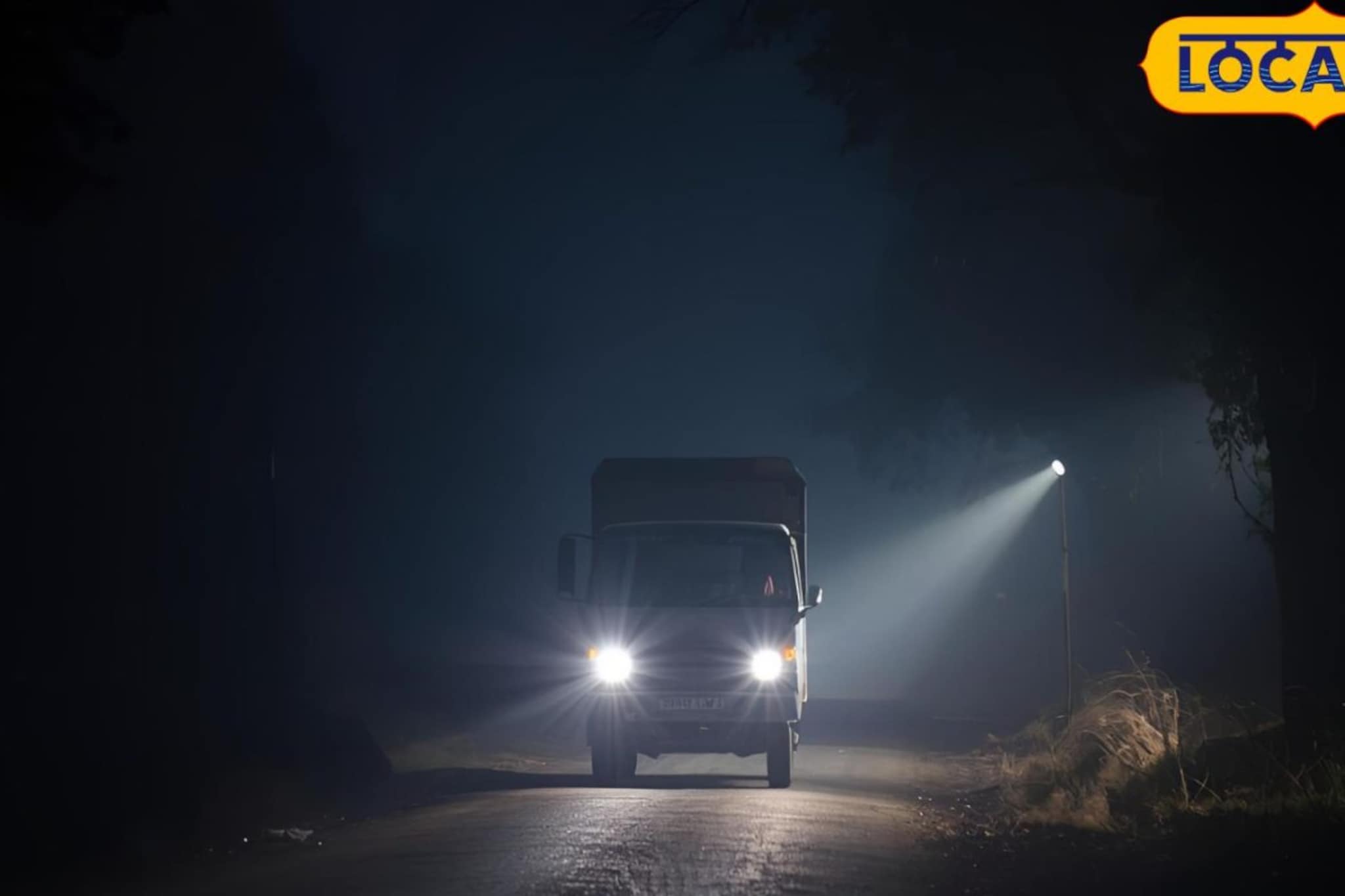 पुणे: रात्रीची वेळ; रस्त्यावर उभा होता टेम्पो, जवळ जाताच पोलिसांचा संशय खरा ठरला पुणे: रात्रीची वेळ; रस्त्यावर उभा होता टेम्पो, जवळ जाताच पोलिसांचा संशय खरा ठरला