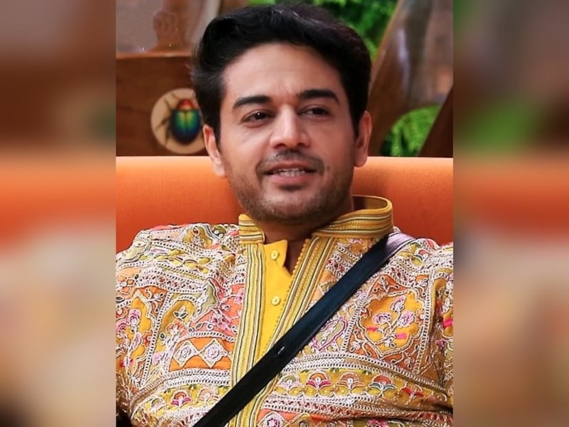 गौरव खन्ना याने घरात आपला संयम आणि समजूतदारपणा कायम ठेवला. तो कधीही मोठ्या भांडणात ओढला गेला नाही. त्याने शांतपणे आणि प्रामाणिकपणे आपला खेळ खेळला, ज्यामुळे त्याने पहिल्या दिवसापासूनच प्रेक्षकांचे मन जिंकले.