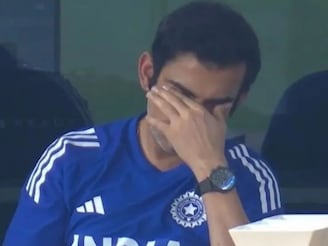 50 ओव्हर बॉलिंग केली, पण 17.2 ओव्हरलाच भारताचा पराभव, 'हा' ठरला सामन्याचा टर्निं