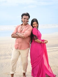 अभिजीत-गौतमीच्या केमिस्ट्रीने सोशल मीडियावर लावली आग! कधी रिलीज होणार नवं गाणं?