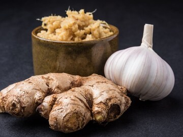 लसूण-आलं जास्त दिवस कसं टिकवायचं? आजीबाईच्या ट्रिक्स सगळ्यांच्या कामाच्या