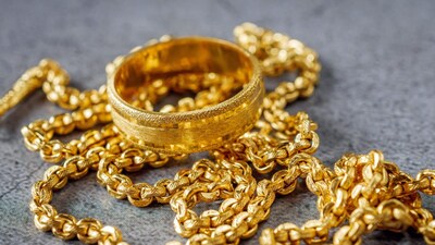 Gold Price Surge: Will Your Investment Double in 5 Years? Experts Predict Up to ₹7 Lakhs!