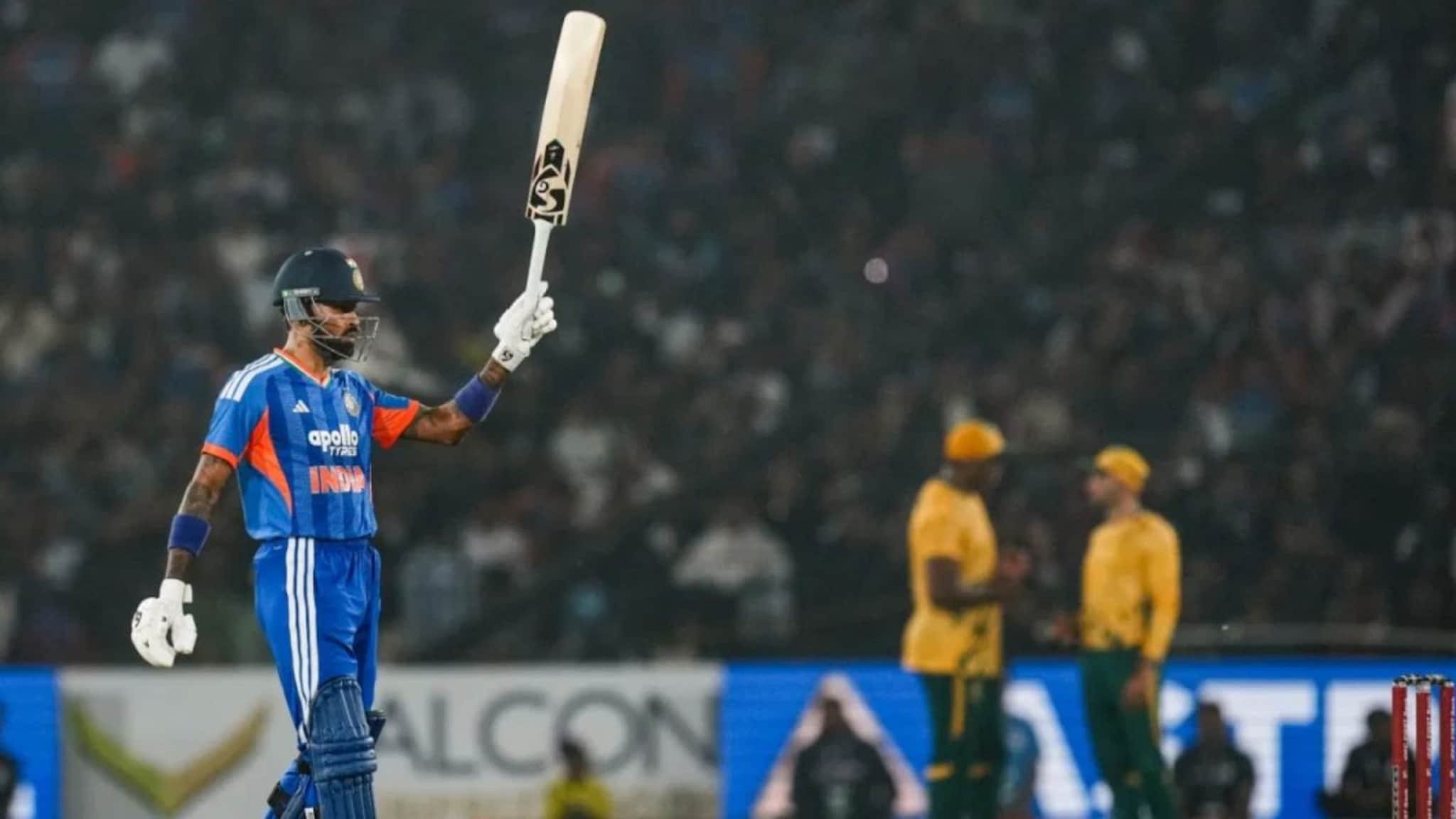 Hardik Pandya : हार्दिक पांड्याने खेळ खराब केला, आयपीएल लिलावाआधी खतरनाक खेळाडूचा भाव कमी झाला!